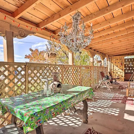 Idyllic Espanola Casita With Private Hot Tub!